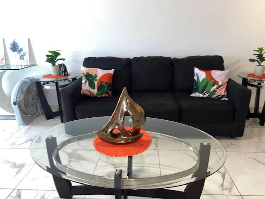 Relaxing Beach Condo-5 Mins From Airport San Juan Apartment