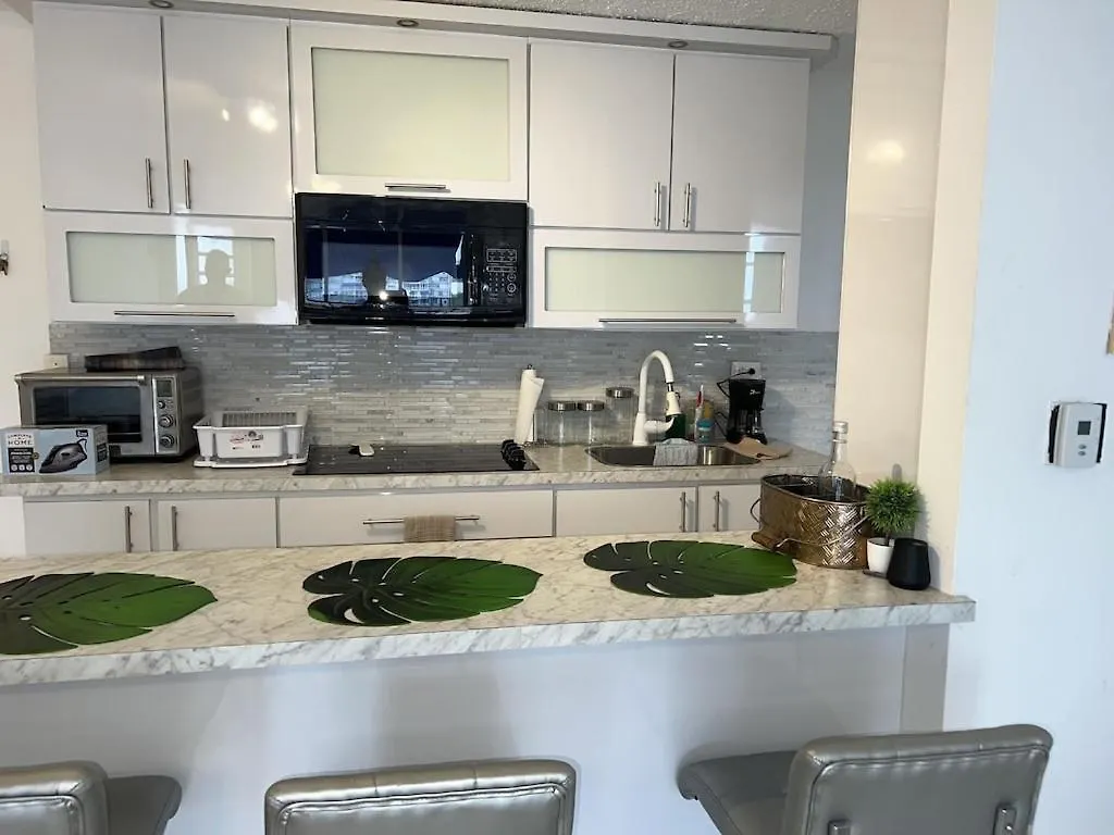 Relaxing Beach Condo-5 Mins From Airport San Juan 0*,  Puerto Rico
